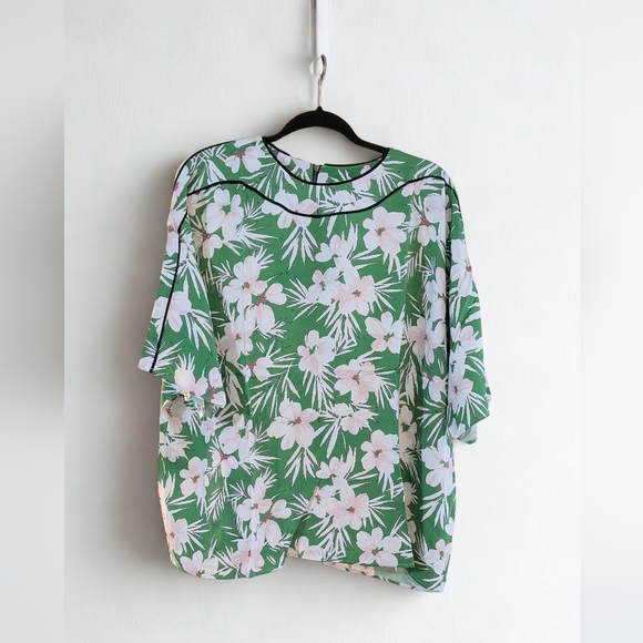 Pari Passu NWOT Tropical Dolman Cut Short Sleeve  Piping Green Blouse  5(20) - Picture 4 of 9